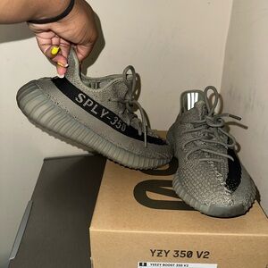 Yeezy Boost 350 V2 ‘Granite’